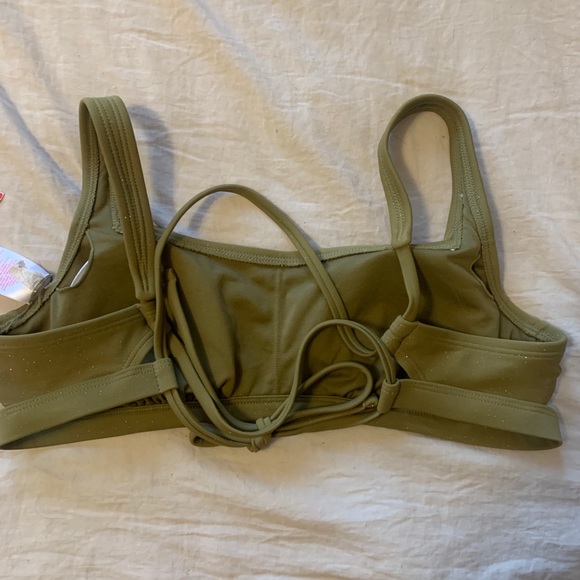 BRAND NEW WITH TAGS BIKINI TOP - Picture 2 of 4